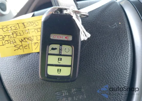 2017 Honda Pilot Ex-L z USA, uszkodzony, nr VIN 5FNYF6H59HB101376